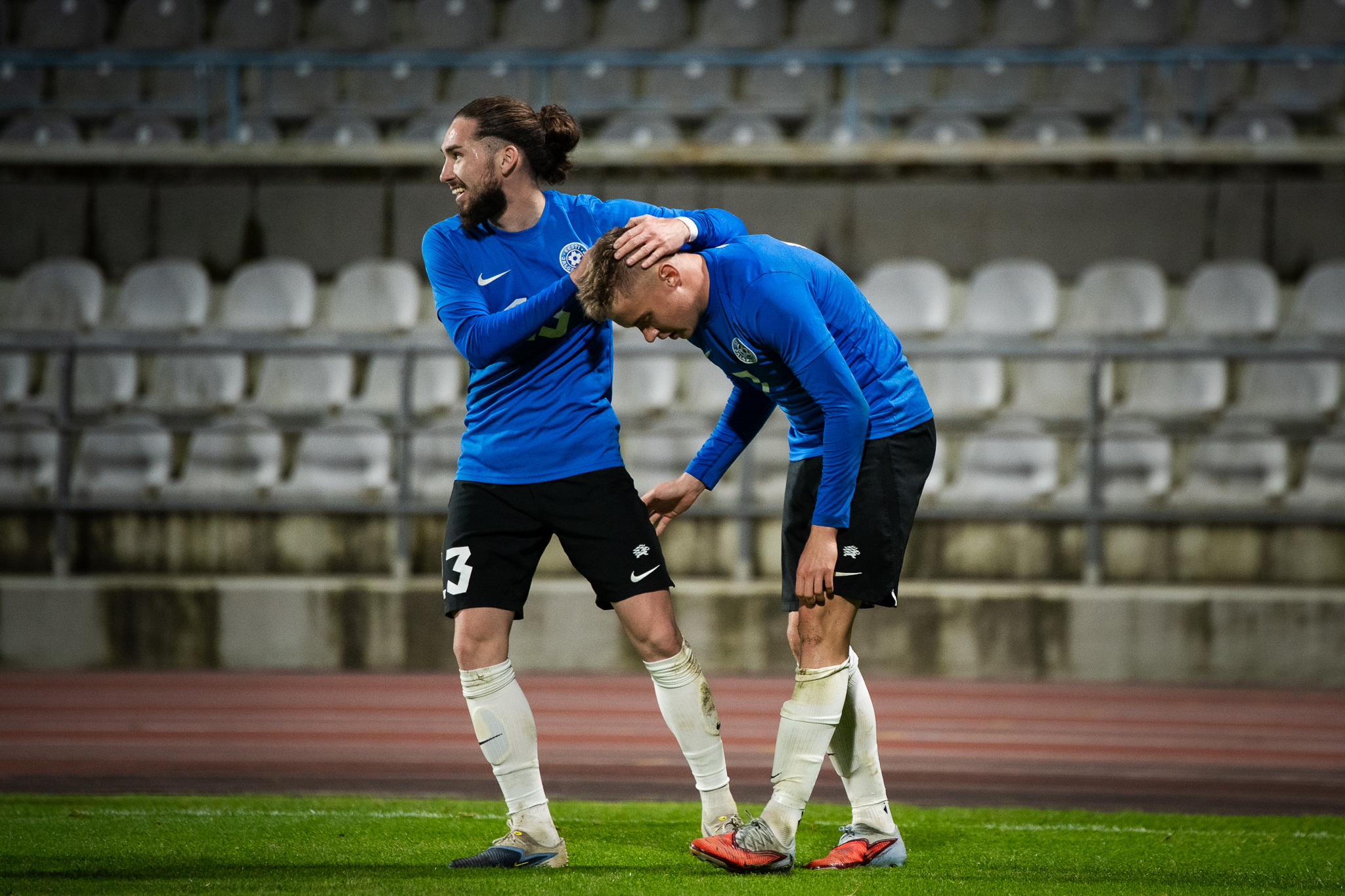VAATA JÄRELE: Varjund karistas PSG mehe eksimuse ära, ent prantslased kostitasid eestlaseid siiski kuuega