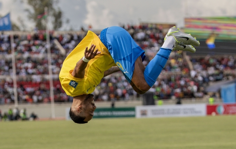 Tegus õhtu: Aubameyang tagus Jarju pingile jätnud Gambiale üksinda neli ja lahkus punase kaardiga  (+ suurüllataja ähvardab kahte suurriiki) 