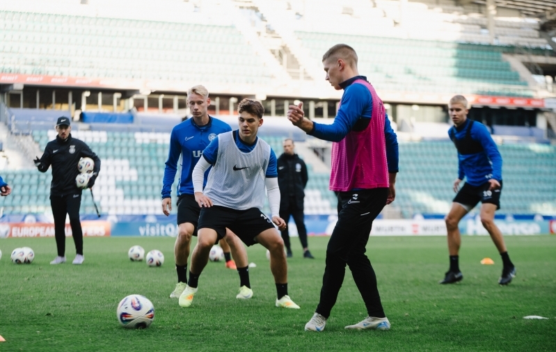 Eeskujulikult kaitsta tuleb lõpuks kõigil. Foto: Liisi Troska / jalgpall.ee