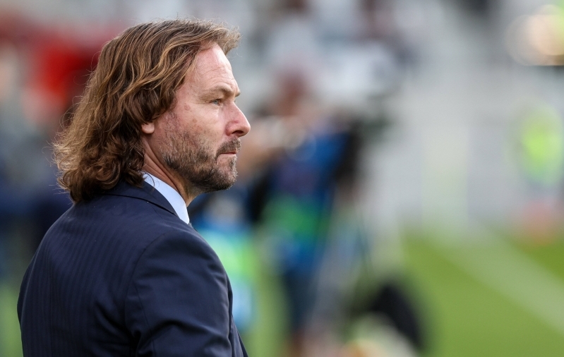 Nedved vabandas Fääri saartel saadud kaotuse järel, Tšehhi peatreener ei välista kingasaamist