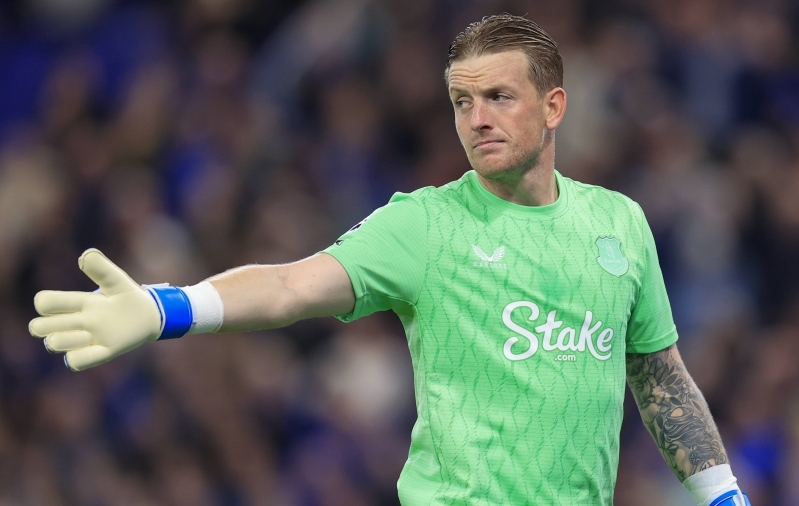 Inglismaa koondise esikinnas sõlmis Evertoniga uue pika lepingu