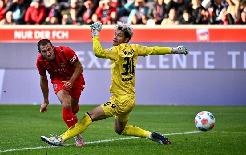 Heina pingile jätnud Werder mängis autsaideri vastu edu kahekordselt maha