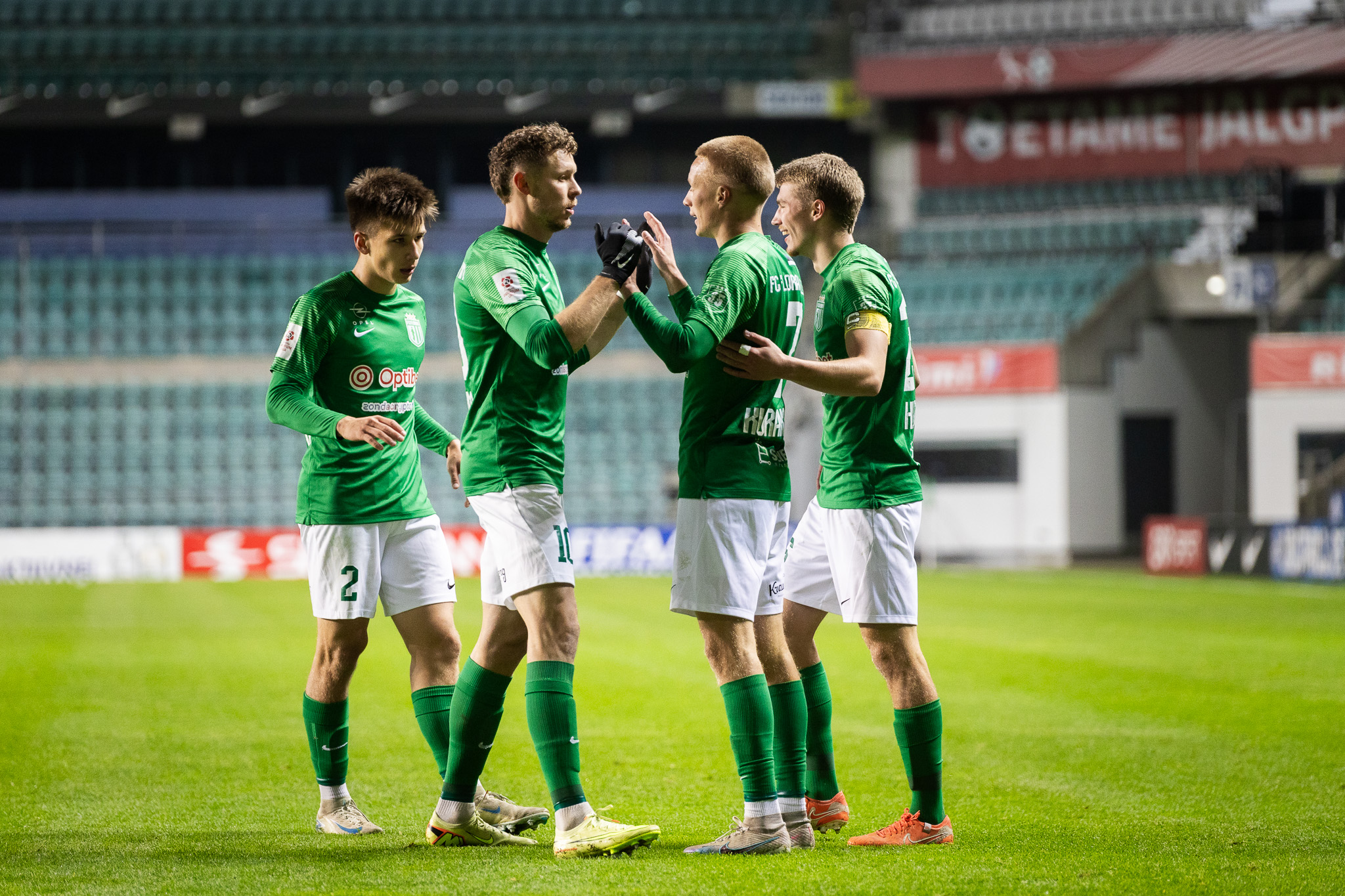 VAATA JÄRELE: Flora tegi Kaleviga kiirelt sotid selgeks ja võttis liidrikoha tagasi