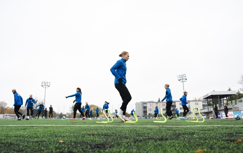  El Clasico  kübaratrikk?! Lõunasse sõitnud sarikuninganna asub teostama juba tuttavat plaani