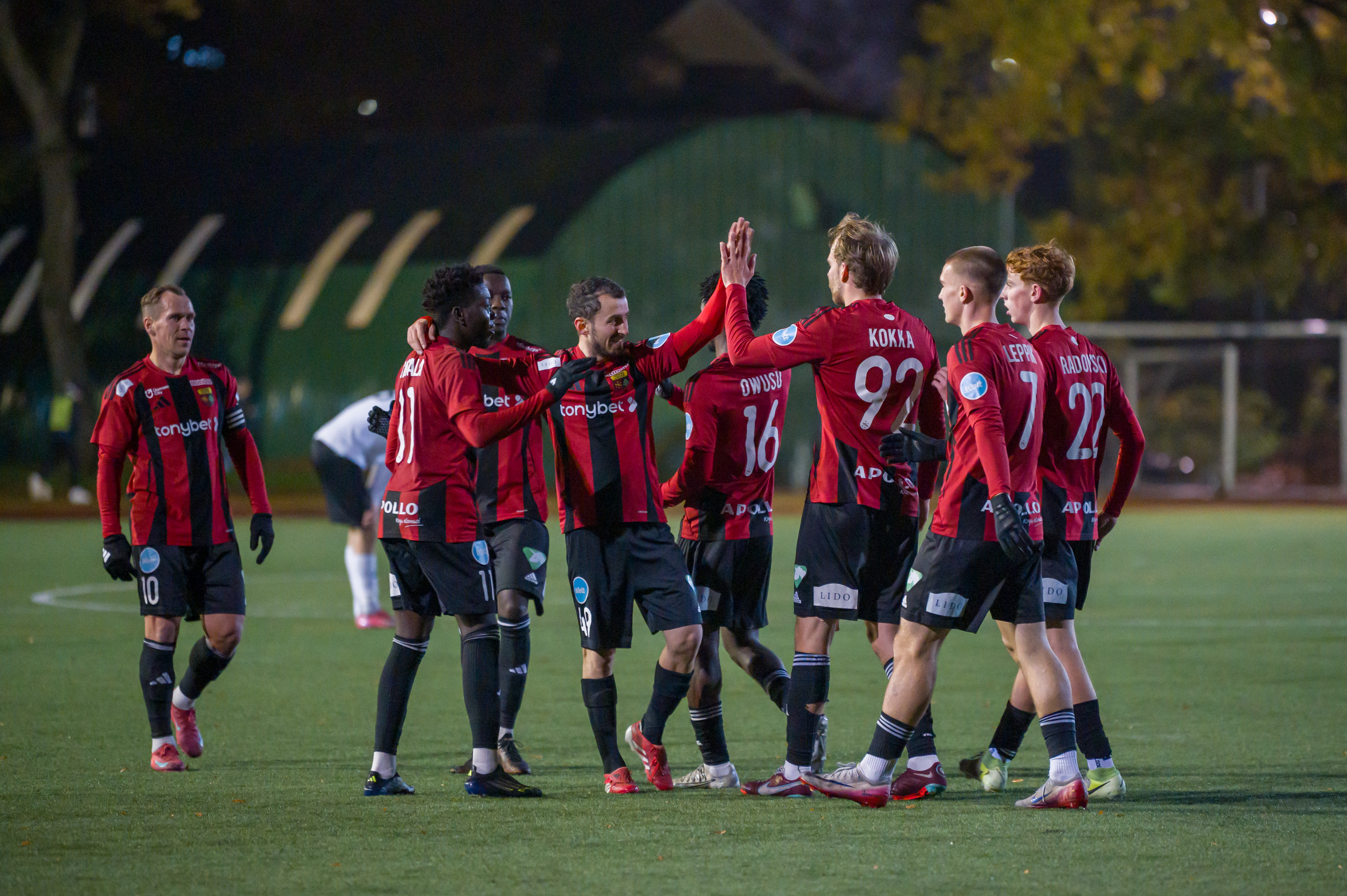Ei mingit pohmelli! Penaltilööjate hirmu kasvatav Nõmme United lõi kaheksa väravat ja unistus rekorditest elab