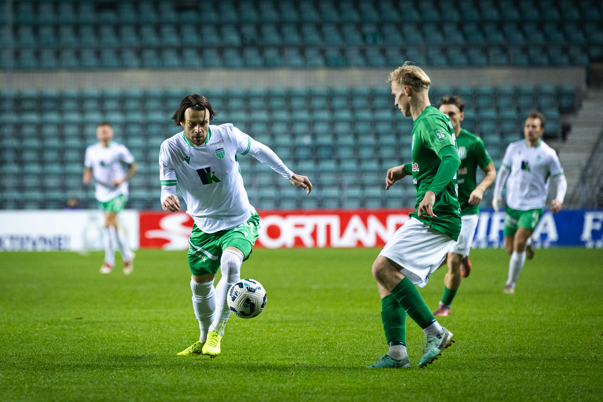 Nii Flora kui Levadia jätsid hulga nimekaid mehi esialgu pingile. Foto: Katariina Peetson / jalgpall.ee