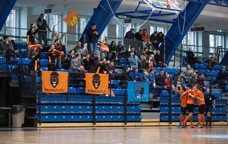 Kahe napi kaotusega alustanud Narva United avas poole tuhande pealtvaataja rõõmuks võimsalt võiduarve