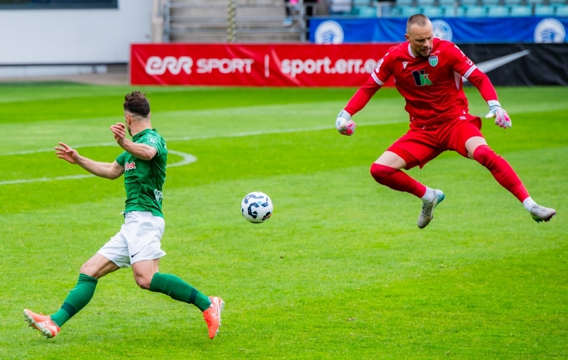 Oliver Ani eksis, Rauno Sappinen oli jaol. Foto: Liisi Troska / jalgpall.ee
