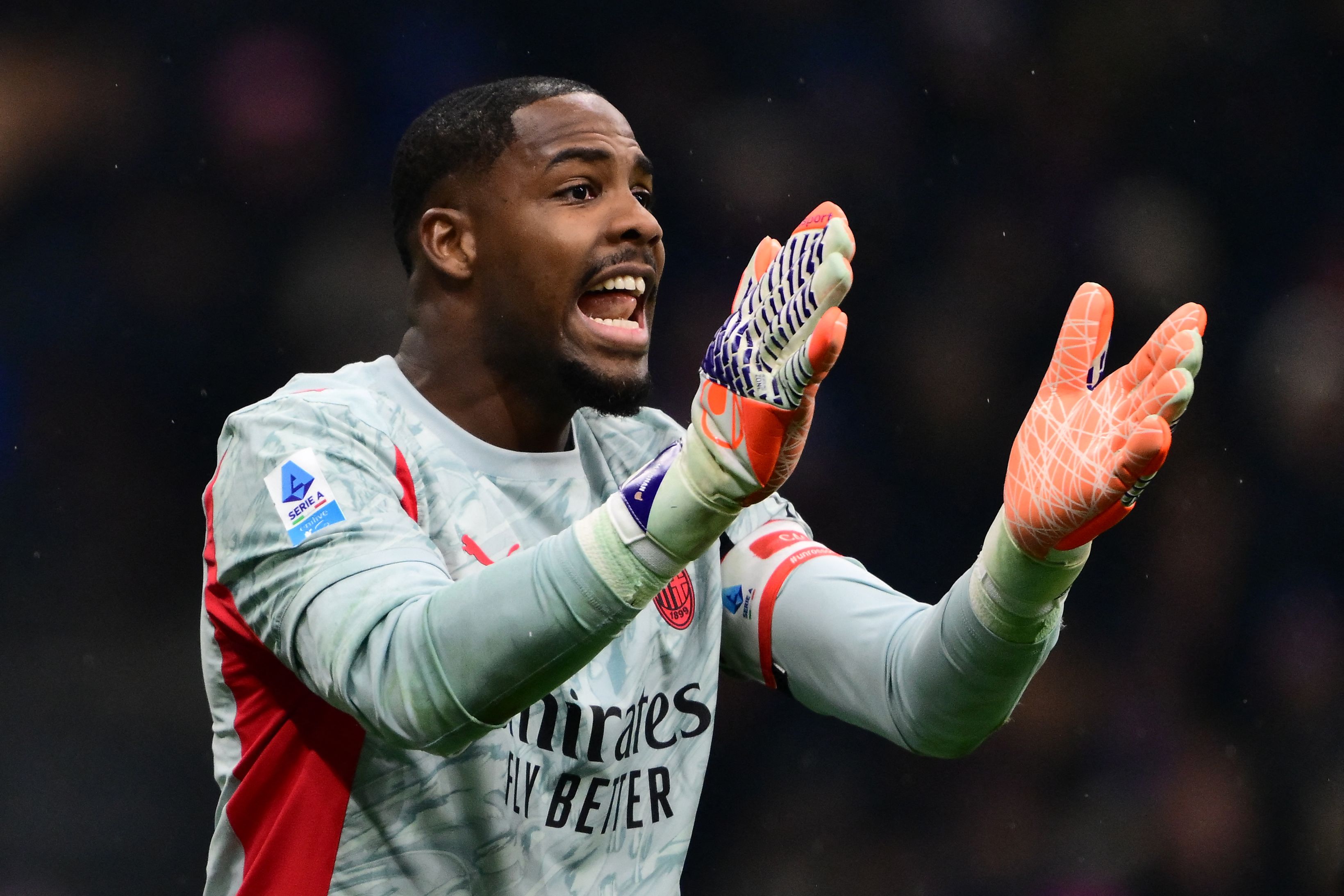 Topeltprohmakas! Väravavaht andis, väravavaht võttis ja liidrit jahtiv Milan libastus