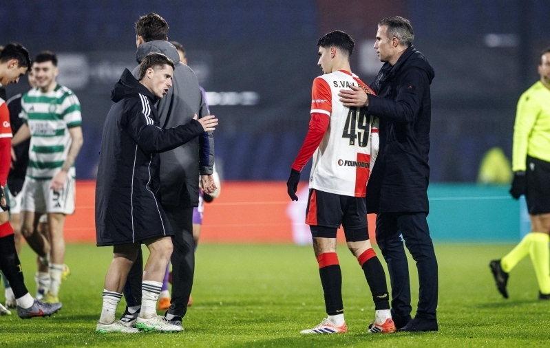 Pojale eurosarjas debüüdi andnud Van Persie: tegin selle otsuse treenerina, mitte isana