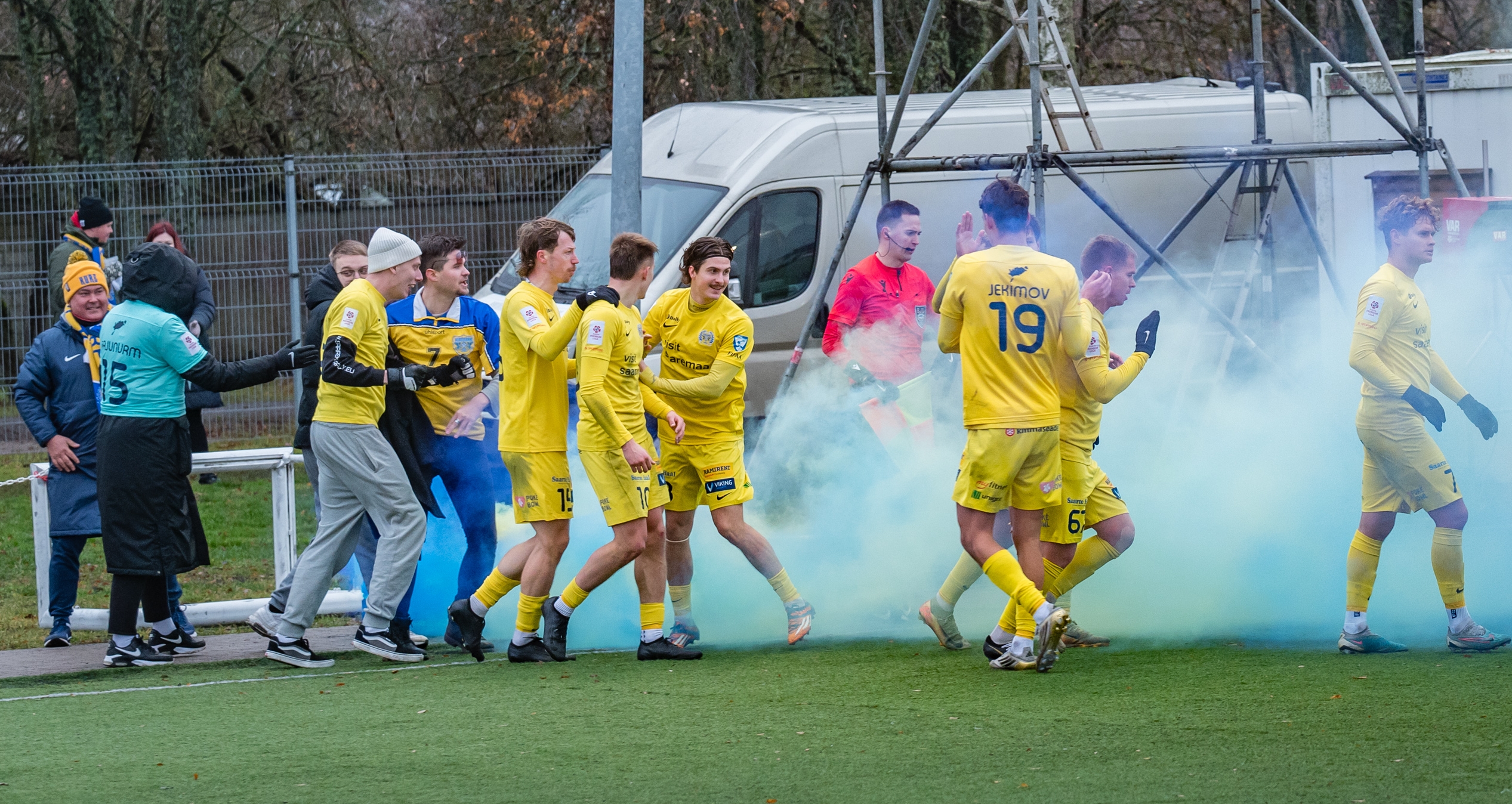 Pikk ette (ja ise järele) | Kes on Eesti aasta parim jalgpallur? Esikolmiku sees lähevad arvamused lahku