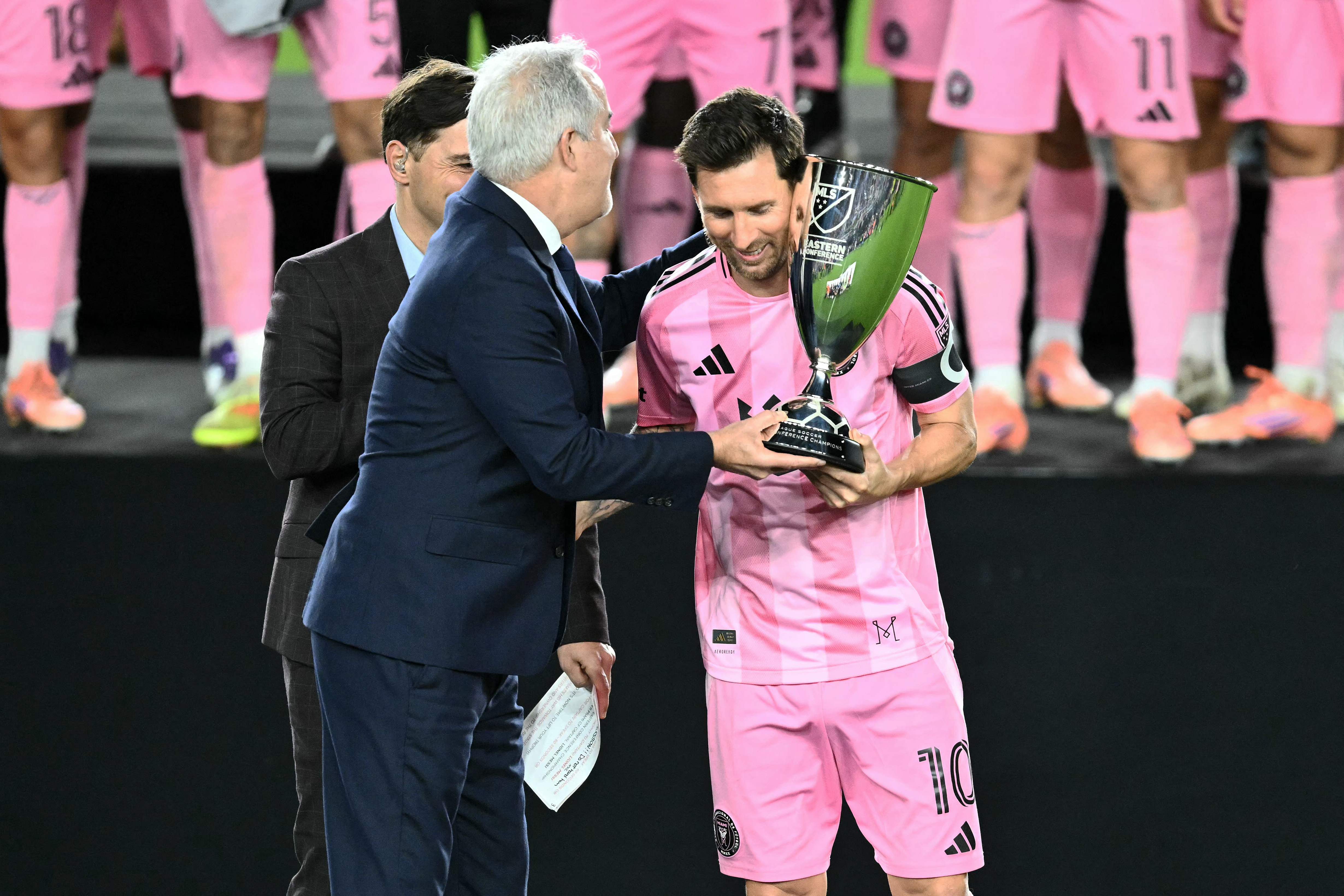 Video: Messi tõstis USA-s karika ja kirjutas oma nimele võimsa maailmarekordi