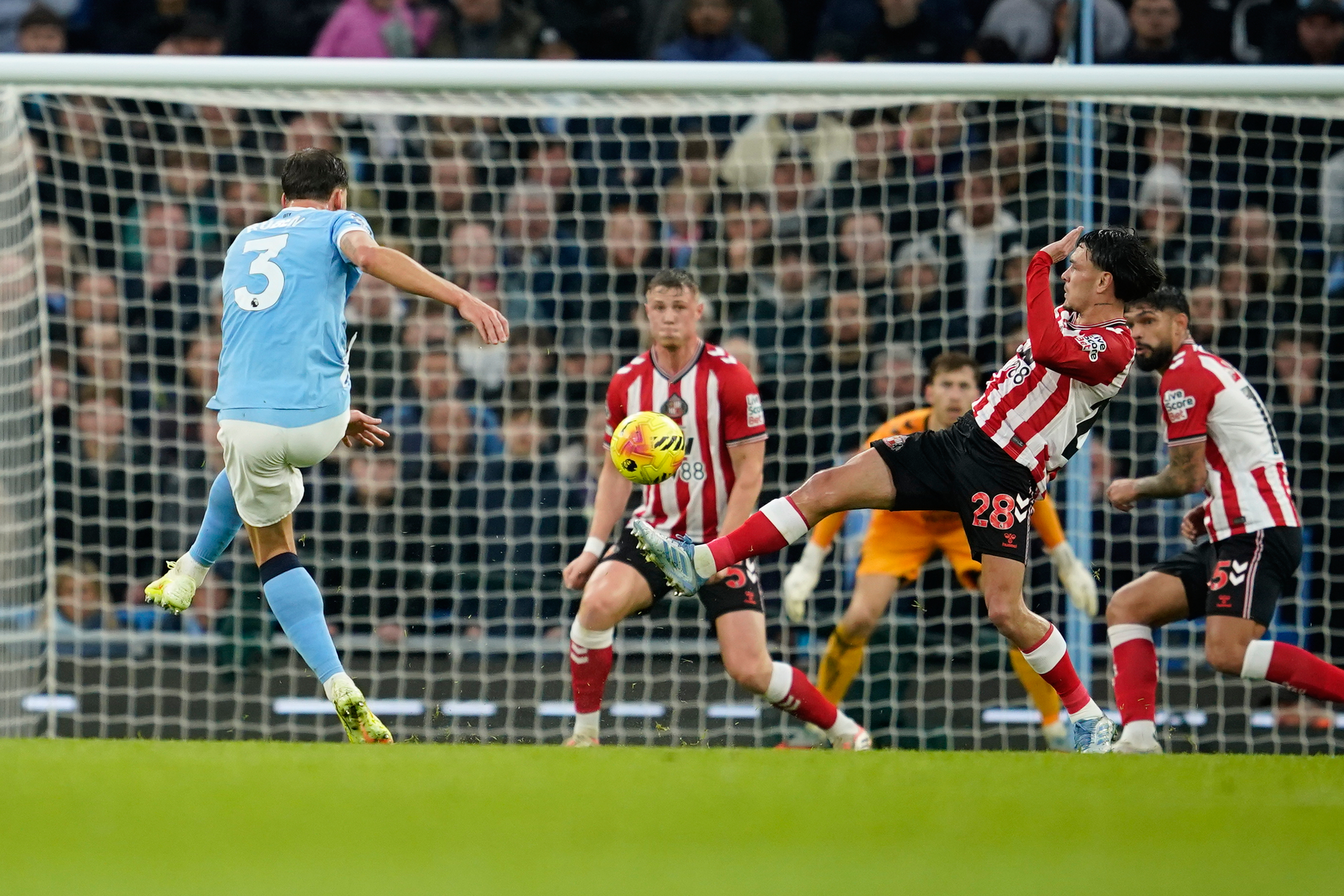 City hingab liidrile kuklasse: Dias leidis üles sisemise Kompany, Cherki andis rabonaga väravasöödu