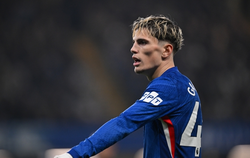 Alejandro Garnacho vedas pingilt t&otilde;ustes Chelsea v&otilde;idule. Foto: Scanpix / Daniel Hambury / EPA