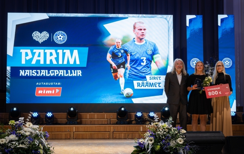 Aasta naisjalgpallur ja naisjuunior tulevad välisklubidest