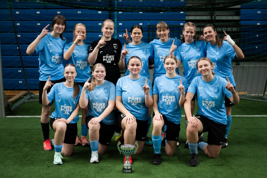 VAATA JÄRELE: Poseidon võitis kolm penaltiseeriat järjest ja krooniti naiste turniiri võitjaks