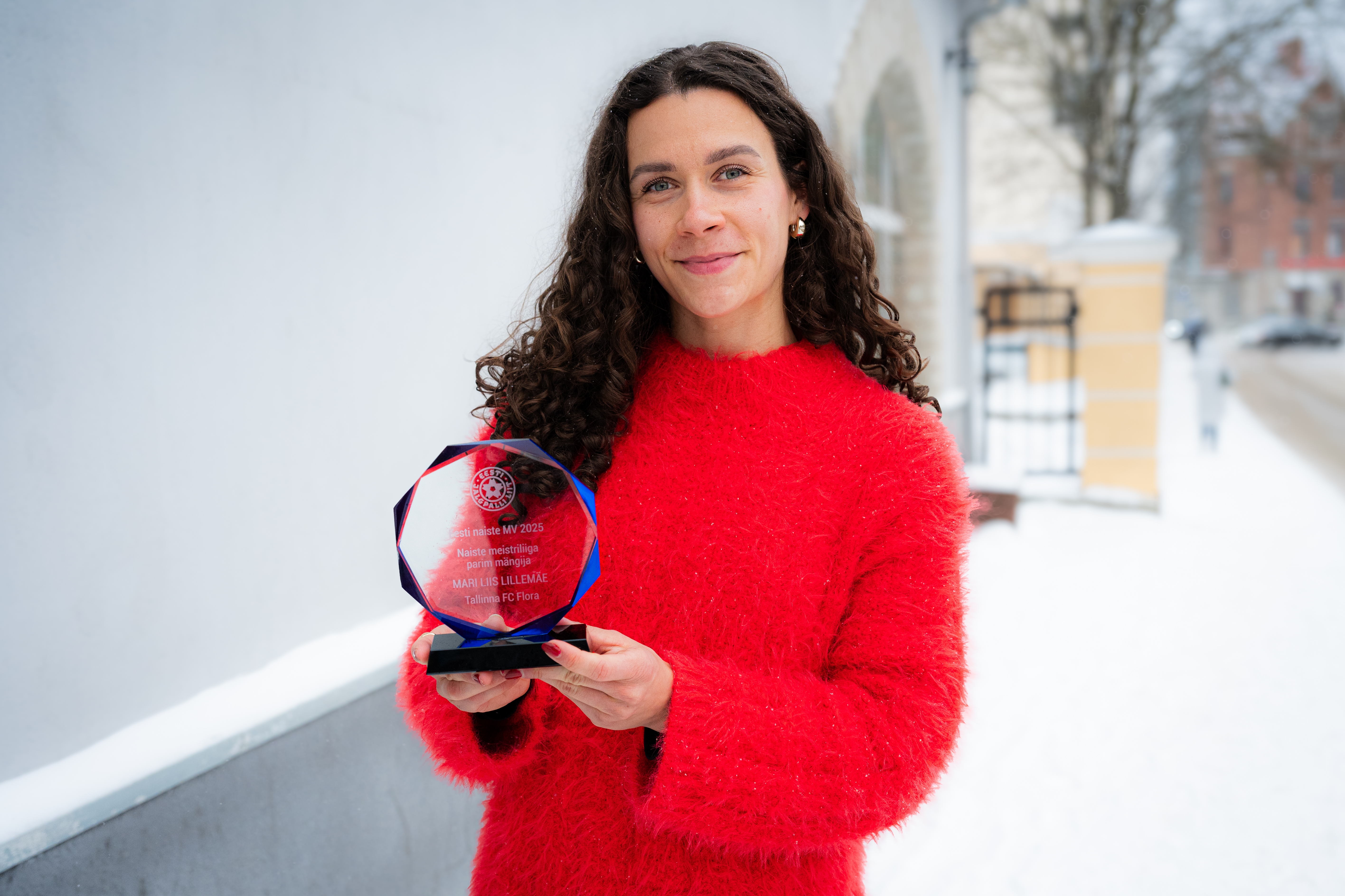 Naiste Meistriliiga parima mängija auhind anti Jalgpalligalal valele mängijale, kuna eksiti punktide kokkuliitmisel