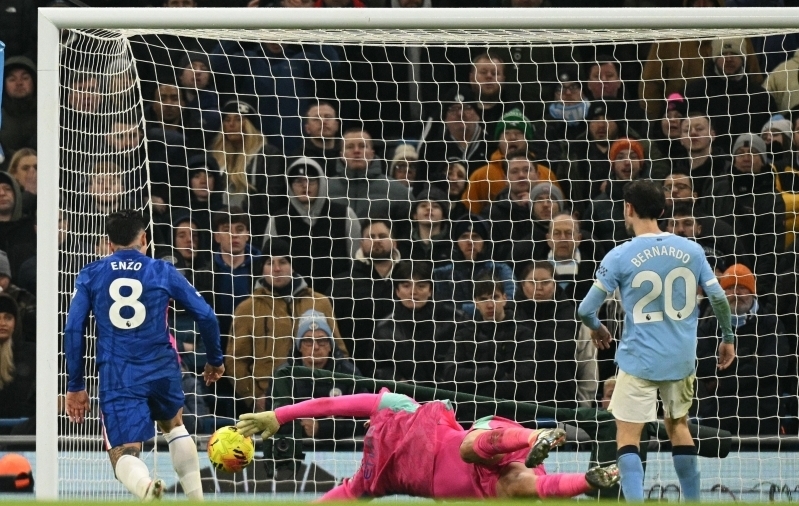 Peatreenerita Chelsea võitles Manchesteris viigi välja, City kaotas kaks punkti ja kaks keskkaitsjat