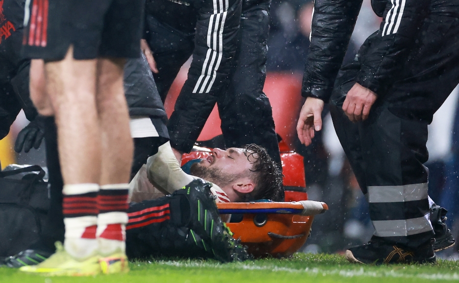 Põlve väänates vastased närvi ajanud Liverpooli paremkaitsja ei saanud kõige hullemat diagnoosi