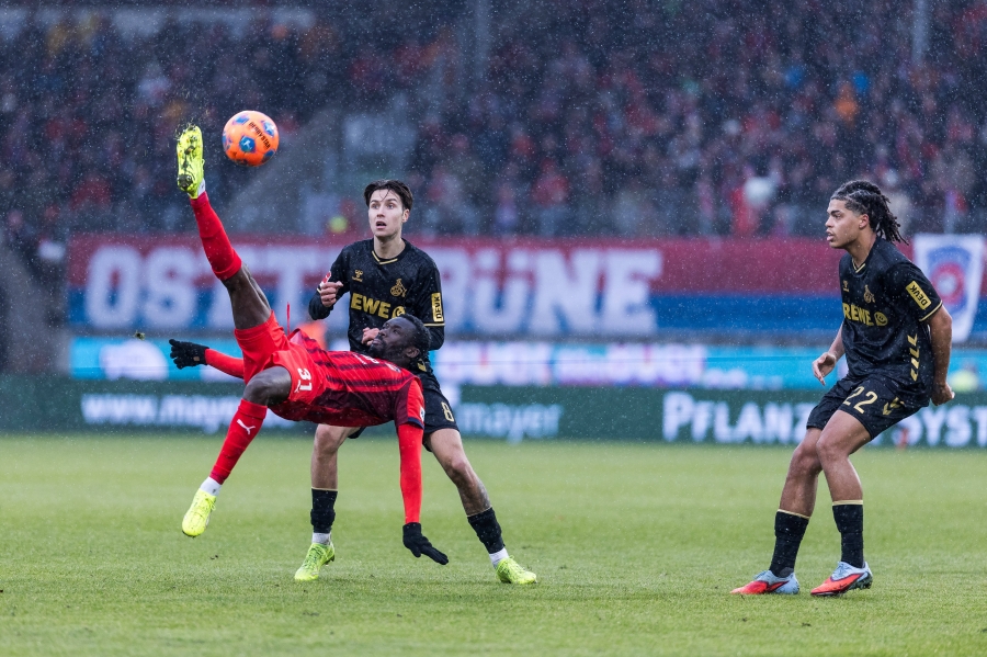 Heidenheim viigistas keskmikuga ja kerkis Metsa leivaisaga samale pulgale  (Stuttgart kollitas Leverkusenit!) 