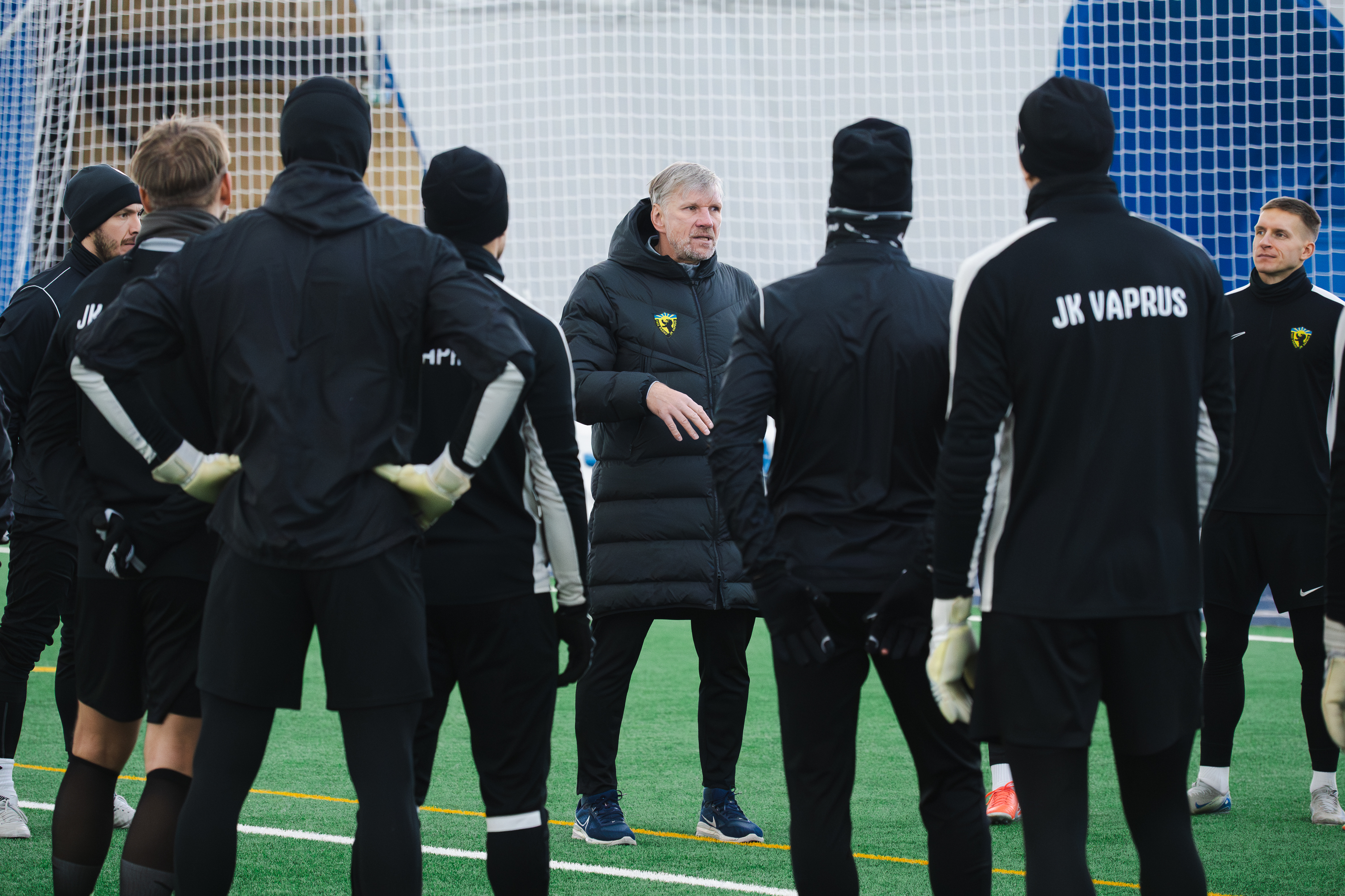 Vaprus treenib Paalbergita ja timmib värske liituja abil lähenemist  (galerii!) 