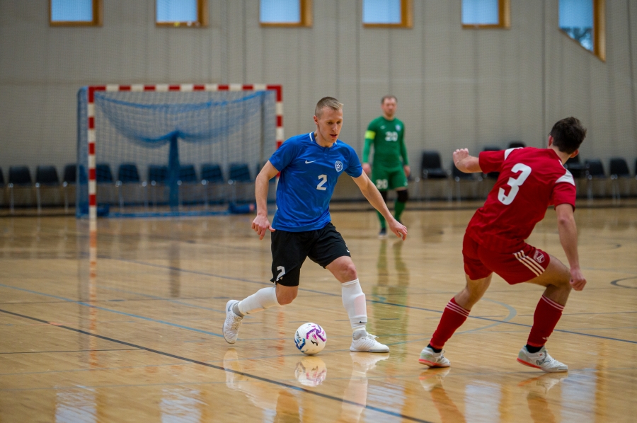 Saalikoondises domineerib Bunker Partner, üks mängija liitub välismaalt