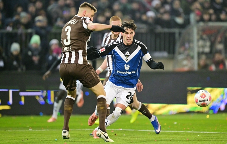 Suur mäng, aga null väravat: võimalustevaene Hamburgi derbi jäi viiki