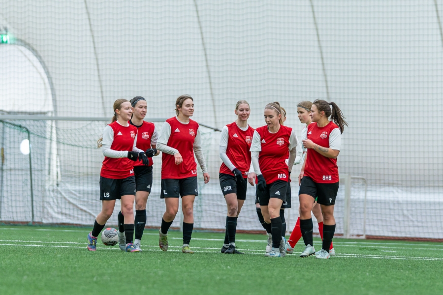 Orava kübaratrikk tõi uustulnukate mõõduvõtus võidu Harjule