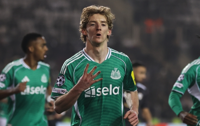 Mängu ajal tiimikaaslasega tülli läinud Gordon: oleme meeskond, aga mina tahan lüüa võimalikult palju väravaid