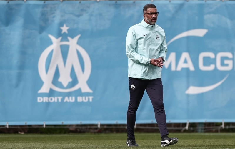 Marseille palkas De Zerbi ametijärglaseks endise Senegali koondislase