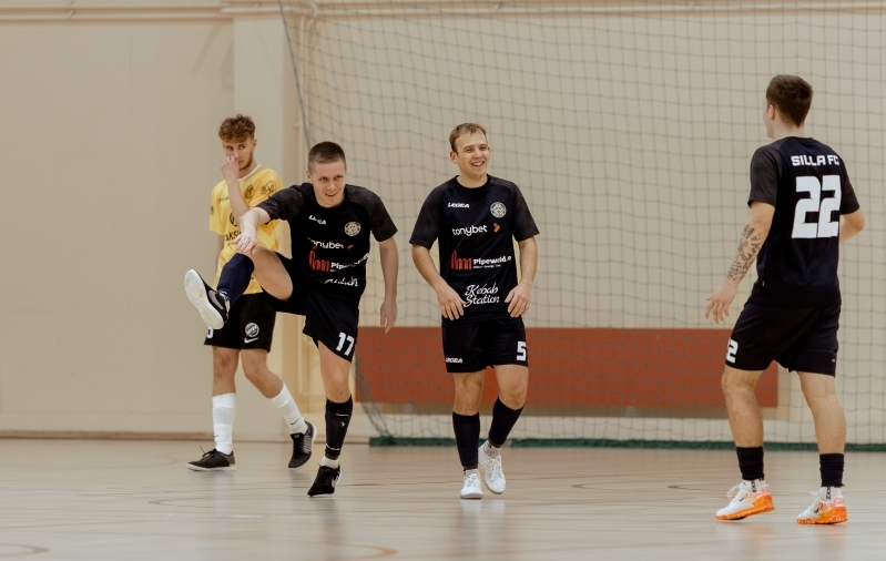 Neli väravat järjest löönud ja neli järjest sisse lasknud Silla alustas veerandfinaalis napi võiduga