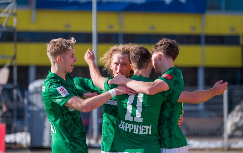 Luup peale | Flora tegi hooaja alustuseks platsil oma ära, aga Premium liiga tervikuna mitte  (galerii!) 