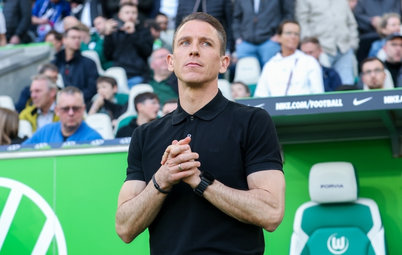 Nii Metsa kui ka Heina koduklubist tahapoole langenud Wolfsburg vallandas peatreeneri ja spordidirektori