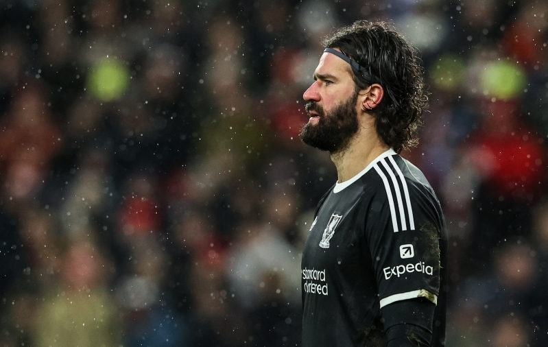 Murekoht? Alisson ei reisinud Türki, varuväravavaht mängis viimati kaks kuud tagasi