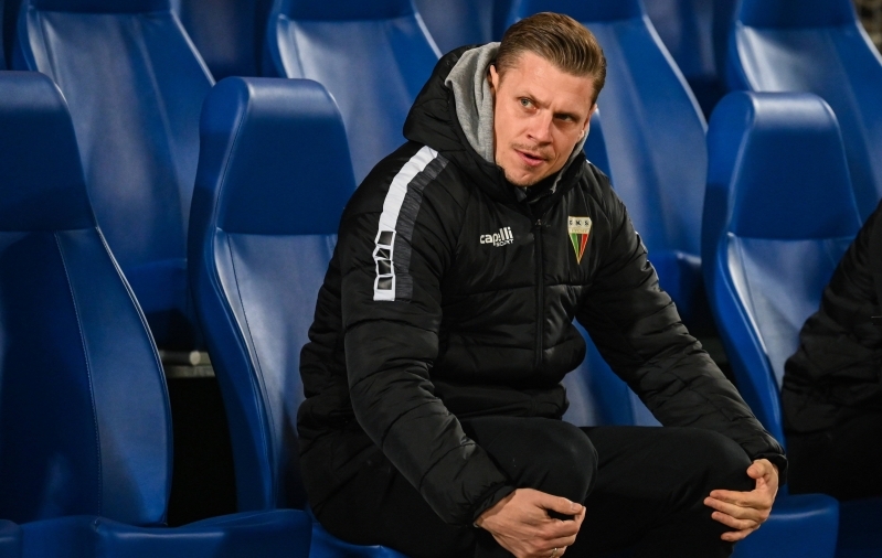 Pikaaegne Dortmundi kaitsja ei võitnud Poola esiliigaklubi peatreenerina ühtegi mängu