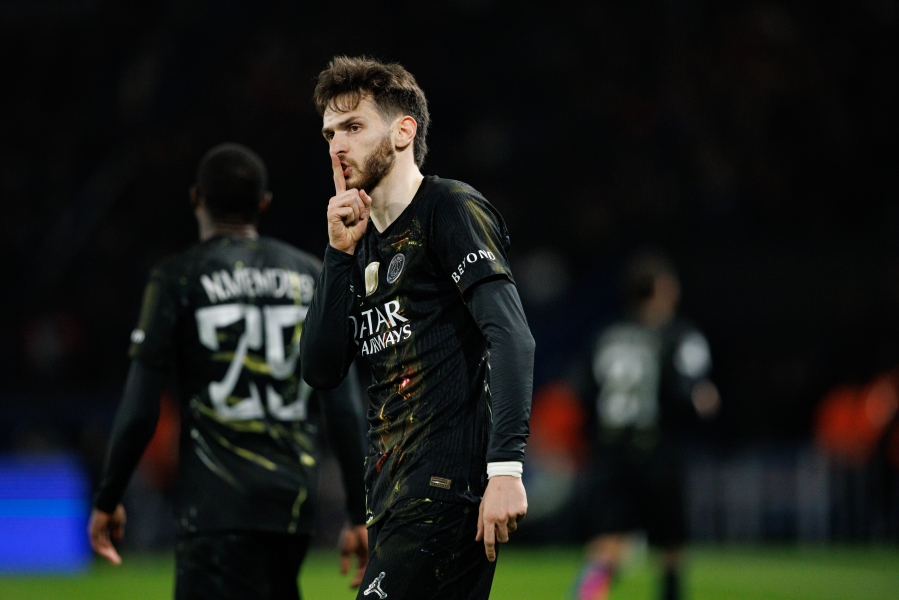 Hvit&scaron;a Kvaratshelia vaigistas kahtlejaid. Foto: Scanpix / Maciej Rogowski / IMAGO / Ball Raw Images