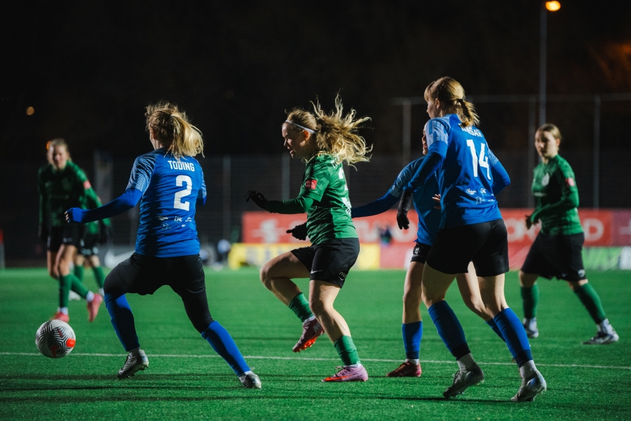 Jane Mirjam liitus Floraga Kalevist. Foto: Liisi Troska / jalgpall.ee