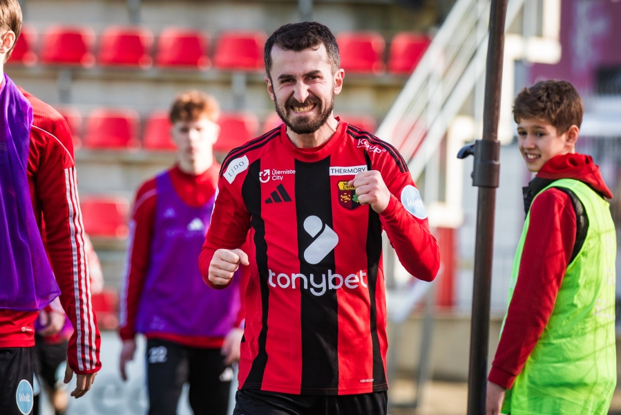 Premium liiga numbrinope | United purustas klubi rekordi ja Zaka möllab väravaküttide tabelis