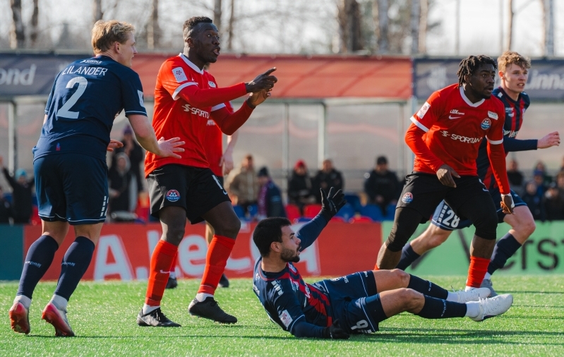 Daniel Cabral teenis ise karistusl&ouml;&ouml;gi, millest ta skooris. Foto: Liisi Troska / jalgpall.ee