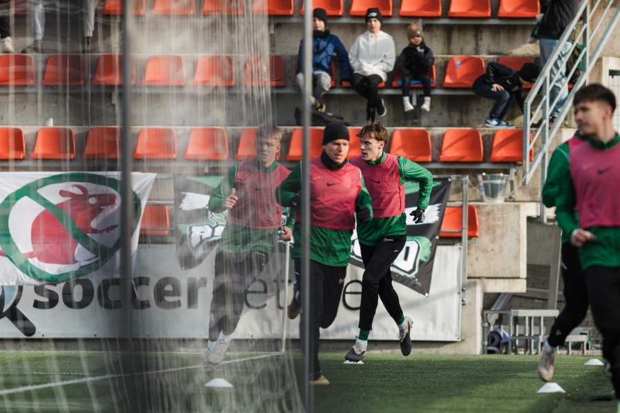 Pihela sekkus l&otilde;puks r&uuml;ndesse. Foto: Kris S&uuml;ld