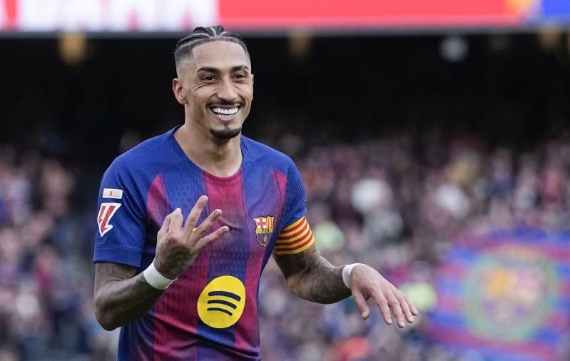 Rekordkiired penaltid ja kübaratrikk ehk Raphinha lustis Camp Noul