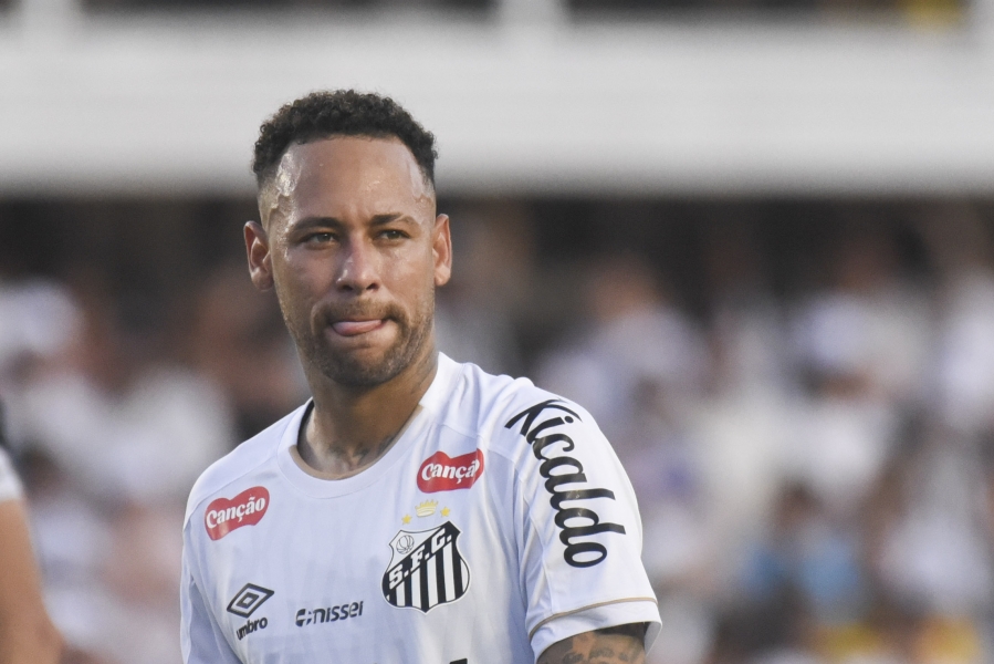 Ajaloo suurim skooritegija jääb MM-iks koju? Ancelotti ei kaasanud Neymari ka laagrisse