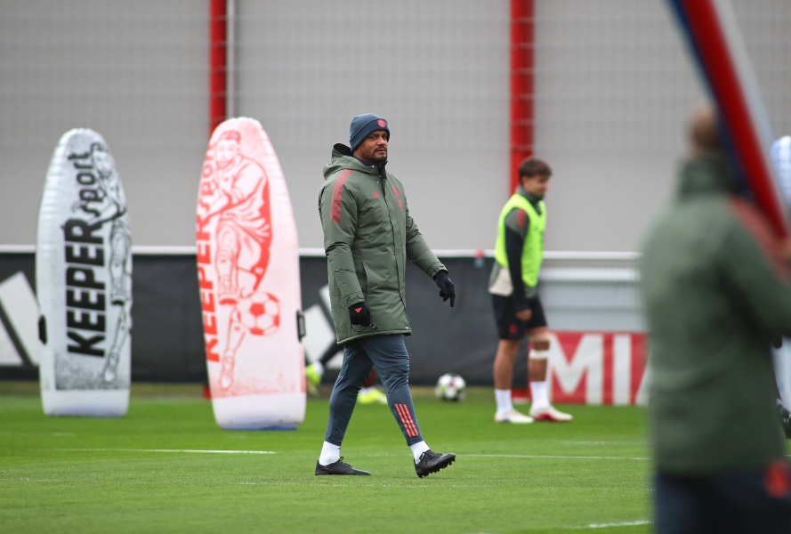 Kompany 16-aastasest potentsiaalsest debütandist: kui ta mängib, on tal meie täielik toetus