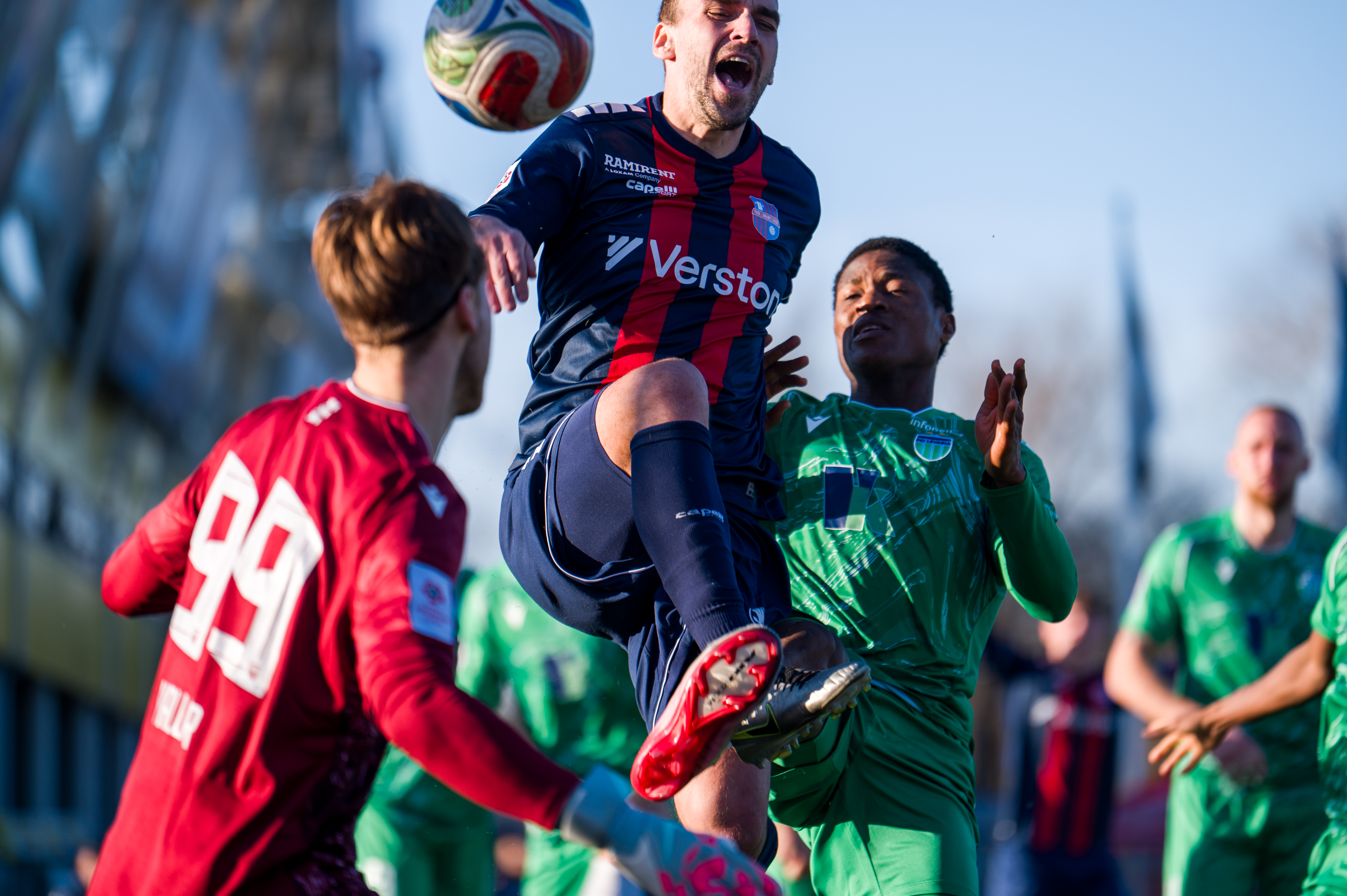 Pikk ette (ja ise järele) | Seitseteist, hirm ja rõõm! Moraal: vahel tuleb mööda lüüa!