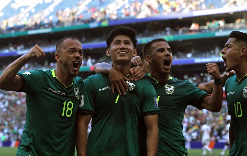 Selle sajandi esimest MM-pääset jahtivad Boliivia ja Jamaica ületasid eelviimase tõkke