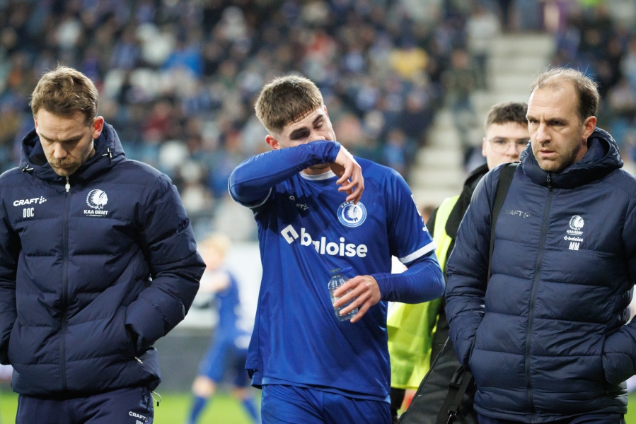 Maksim Paskot&scaron;i 20. veebruaril v&auml;ljakult vigastusega lahkumas. Foto: Scanpix / Kurt Desplenter / Belga via ZUMA Press