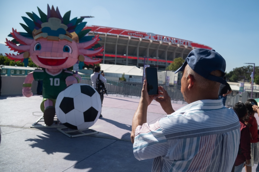 Mehhiko MM-pärli avamispidu varjutas pealtvaataja hukkumine