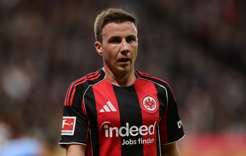 2014. aasta MM-i võiduvärava autor pikendas lepingut Eintrachtiga