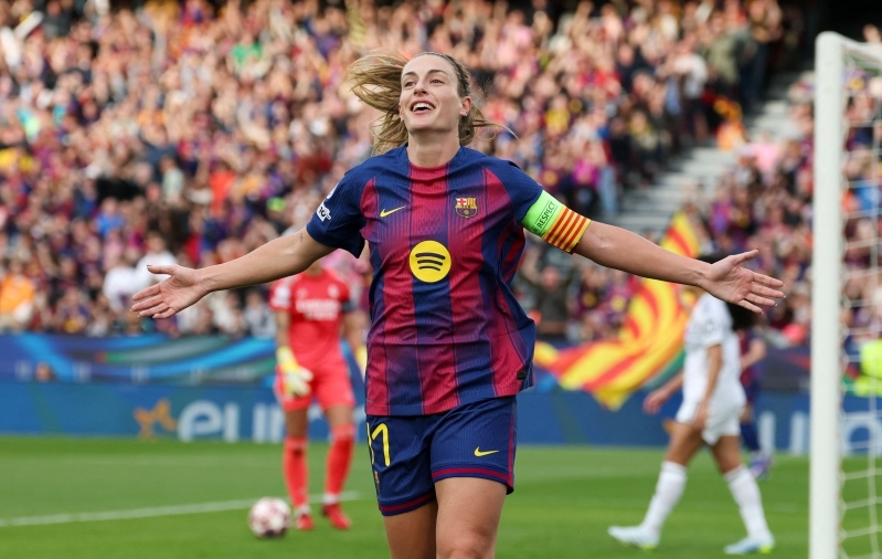 Kaksteist-kaks! Barcelona tuletas Meistrite liigas meelde mõne aasta taguse aja  (legendi 500. mäng ja täismaja Camp Noul!) 