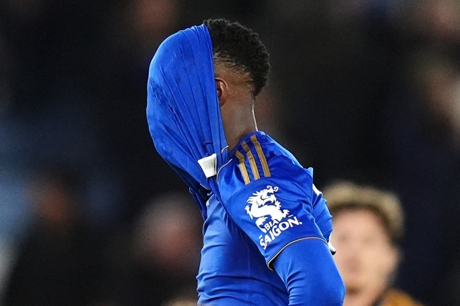 Krahh! Kümne aasta eest Inglismaa meistriks tulnud Leicester kukkus kolinal tugevuselt kolmandasse liigasse